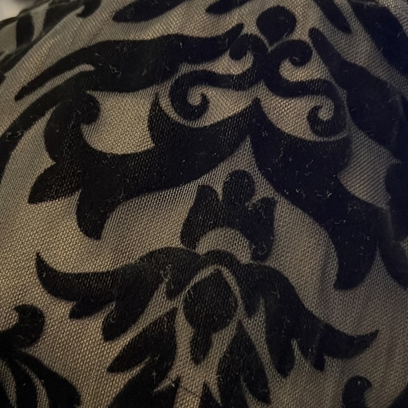 NWT- Emery Rose - Brand New knee length skirt beautiful black and nude - Picture 6 of 10